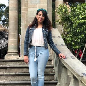 Meet your Posher, Kandy